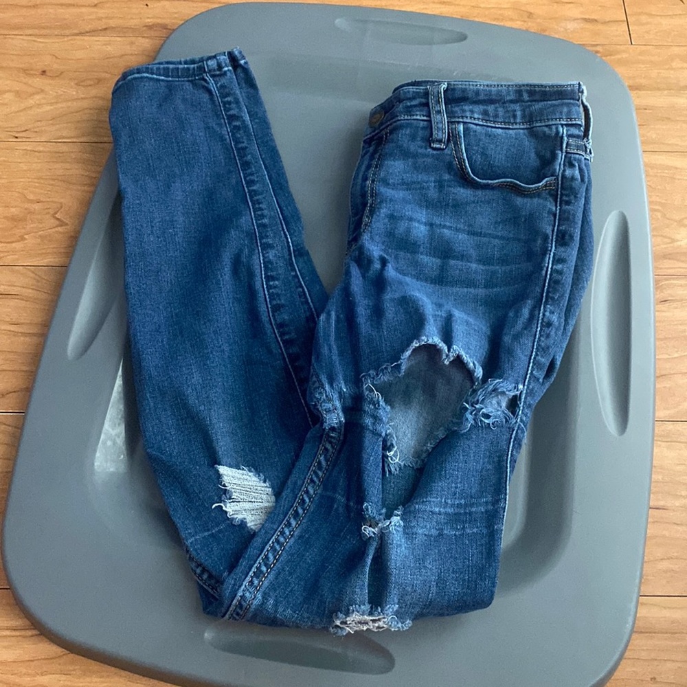 distressed hollister jeans